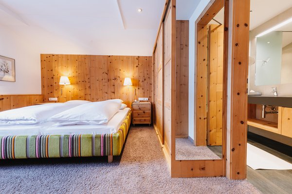 Junior Suite Junior Suite mit Bett links