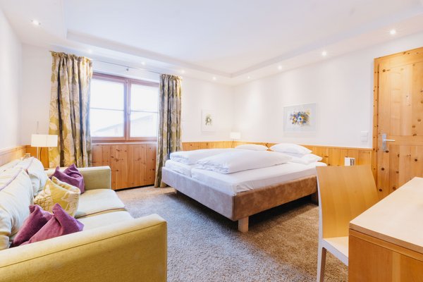 Doppelzimmer in hellem Licht Doppelzimmer mit hellem Licht